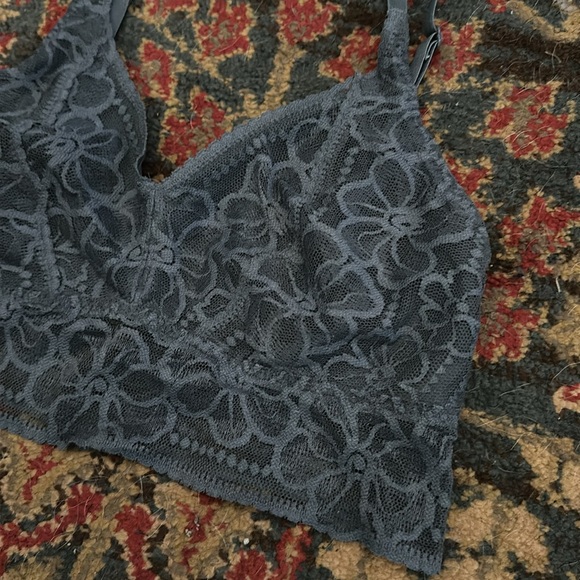 Womens slate grey adjustable Victoria’s Secret PINK bralette size medium (A-C)🩶 - Picture 2 of 8